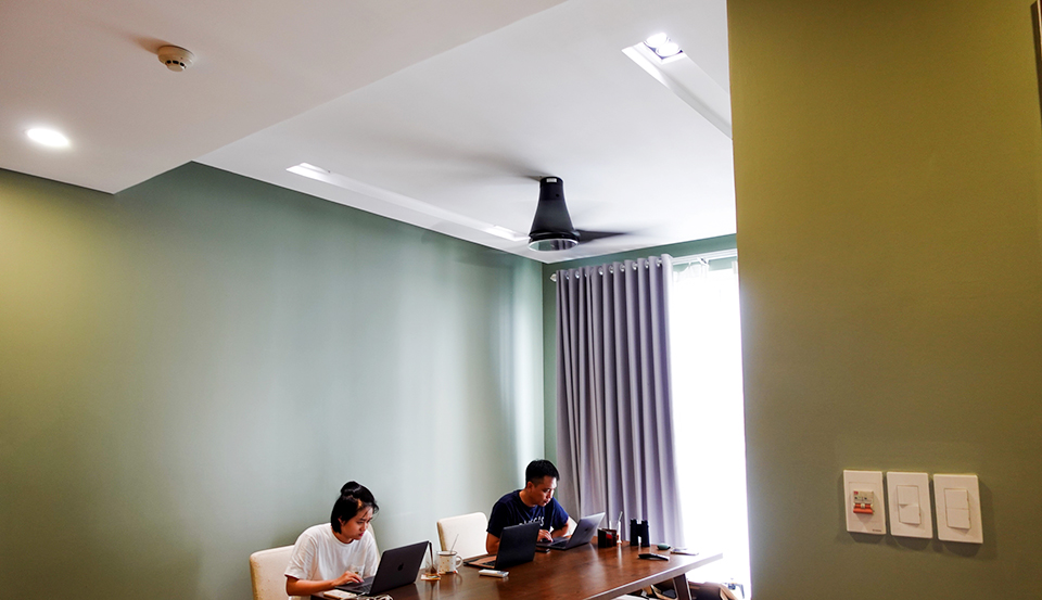 đèn trần trang trí văn phòng công ty