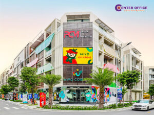 toàn cảnh tòa nhà Wiyo Complex xung quanh nhiều cây xanh